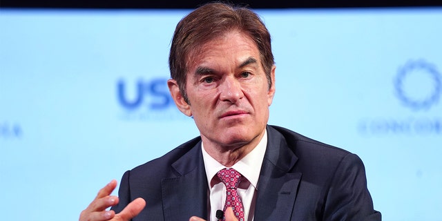 Dr. Mehmet Oz, Professor of Surgery, Columbia University speaks onstage at Sheraton New York on September 21, 2021 in New York City. (Photo by Leigh Vogel/Getty Images for Concordia Summit)