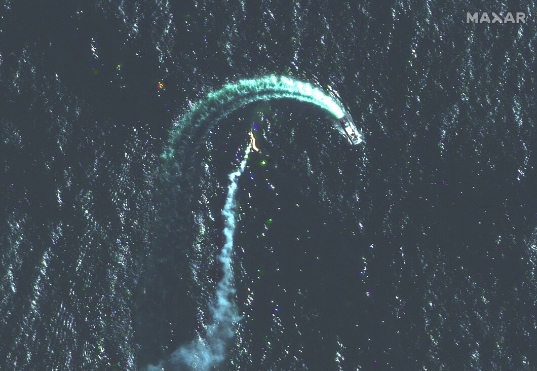 02_serna class landing craft and possible missile contrail_12may2022_ge1.jpg