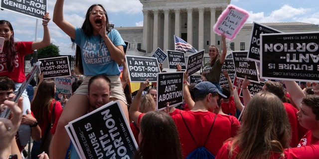 Pro life protesters outside the Supreme Court.