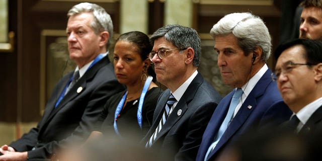 Members of the U.S. delegation including U.S. Ambassador to China Max Baucus, National Security Advisor Susan Rice, Treasury Secretary Jacob Lew and Secretary of State John Kerry attend a Paris agreement climate change event ahead of the G20 Summit, at West Lake Statehouse in Hangzhou, China September 3, 2016. 