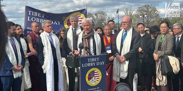 Famed Hollywood actor Richard Gere joined Democrats and Republicans on Capitol Hill to condemn the "abuses" of the Chinese Communist Party towards the people of Tibet.