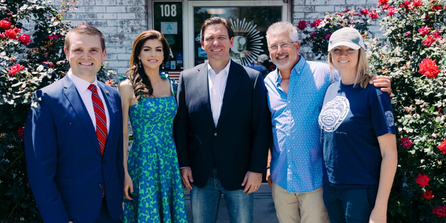 DeSantis at SC coffee shop