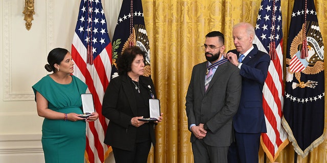 Biden awards medal of valor to NYPD detective