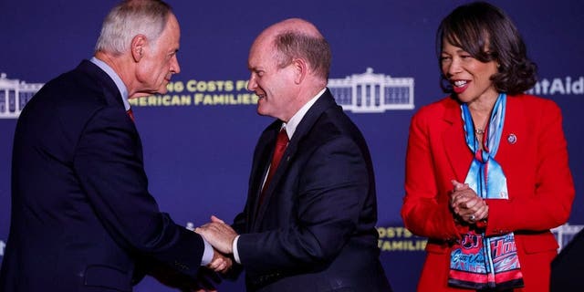 Lisa Blunt Rochester, Tim Coons, Tom Carper