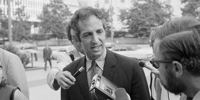 Ellsberg talking to reporters