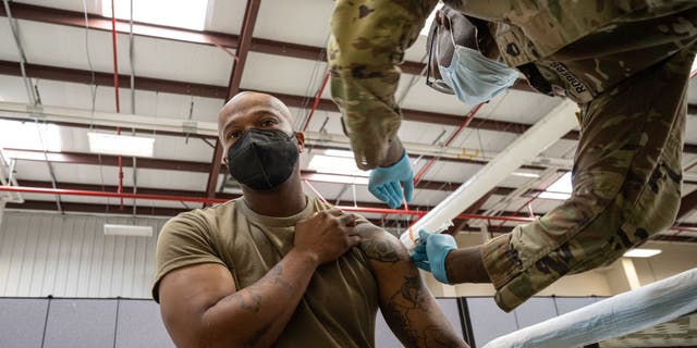 Army soldier receives COVID vaccine