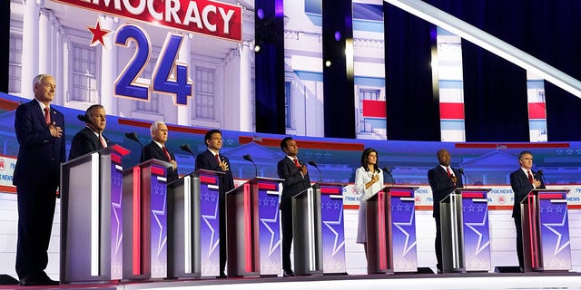 GOP presidential debate participants at podiums