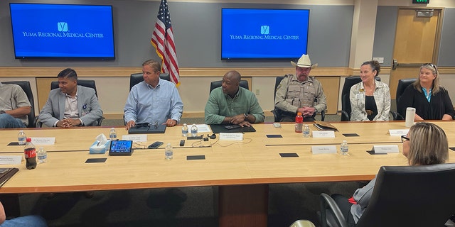 Sen. Tim Scott, R-S.C., holds a roundtable