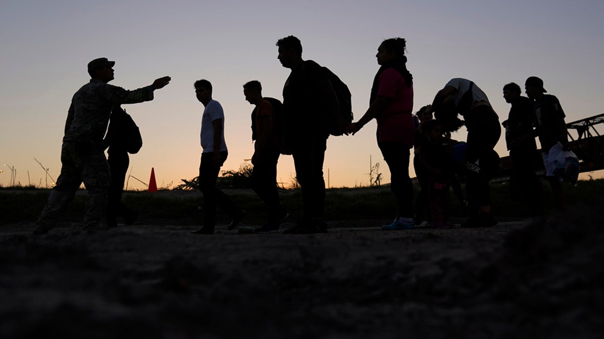 Migrants in Eagle Pass Texas