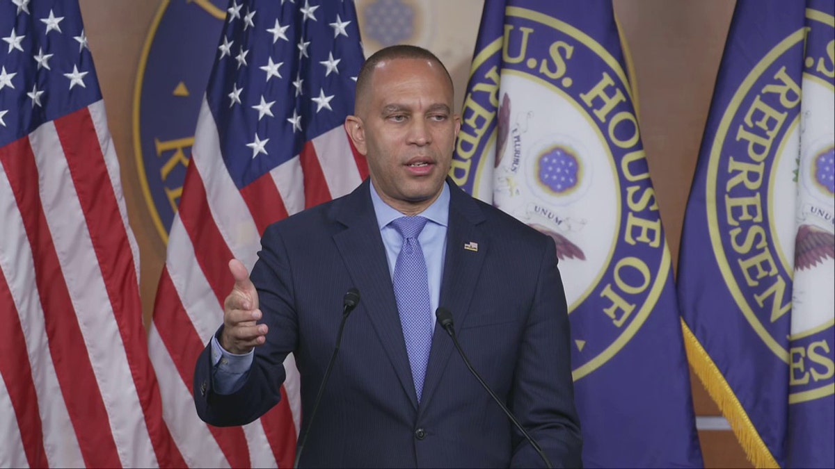 House Minority leader Hakeem Jeffries, D-N.Y., at podium