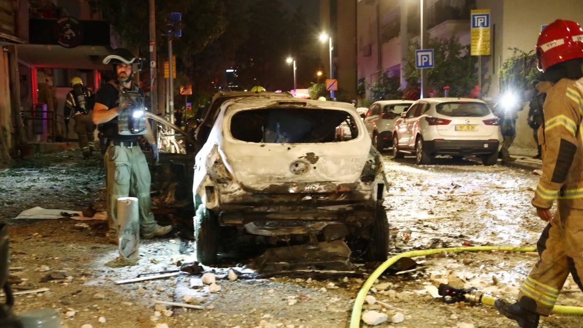 Missile damage Tel Aviv