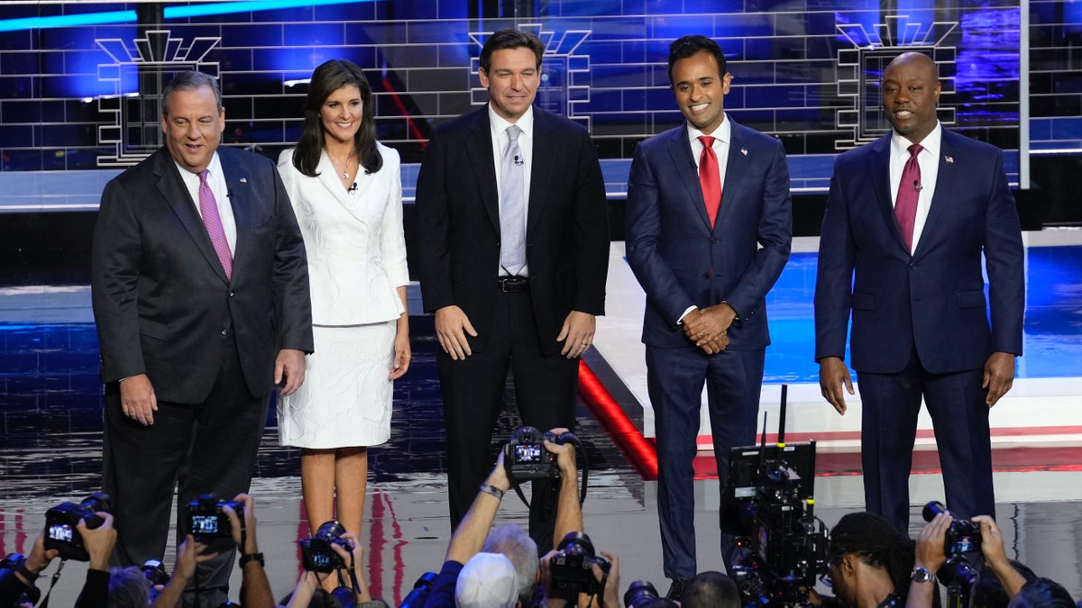 Christie, Haley, DeSantis, Ramaswamy, Scott on stage