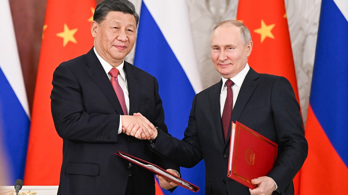 Xi, Putin