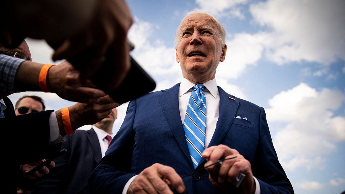 PRESIDENT-BIDEN-REPORTERS