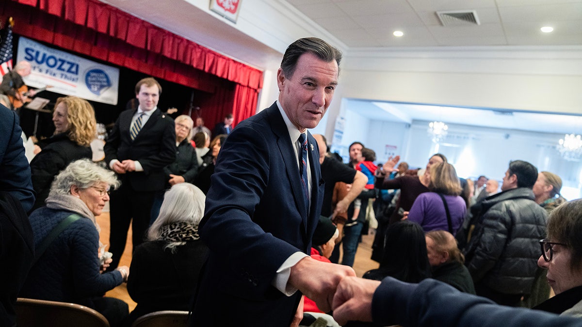 Suozzi campaigning