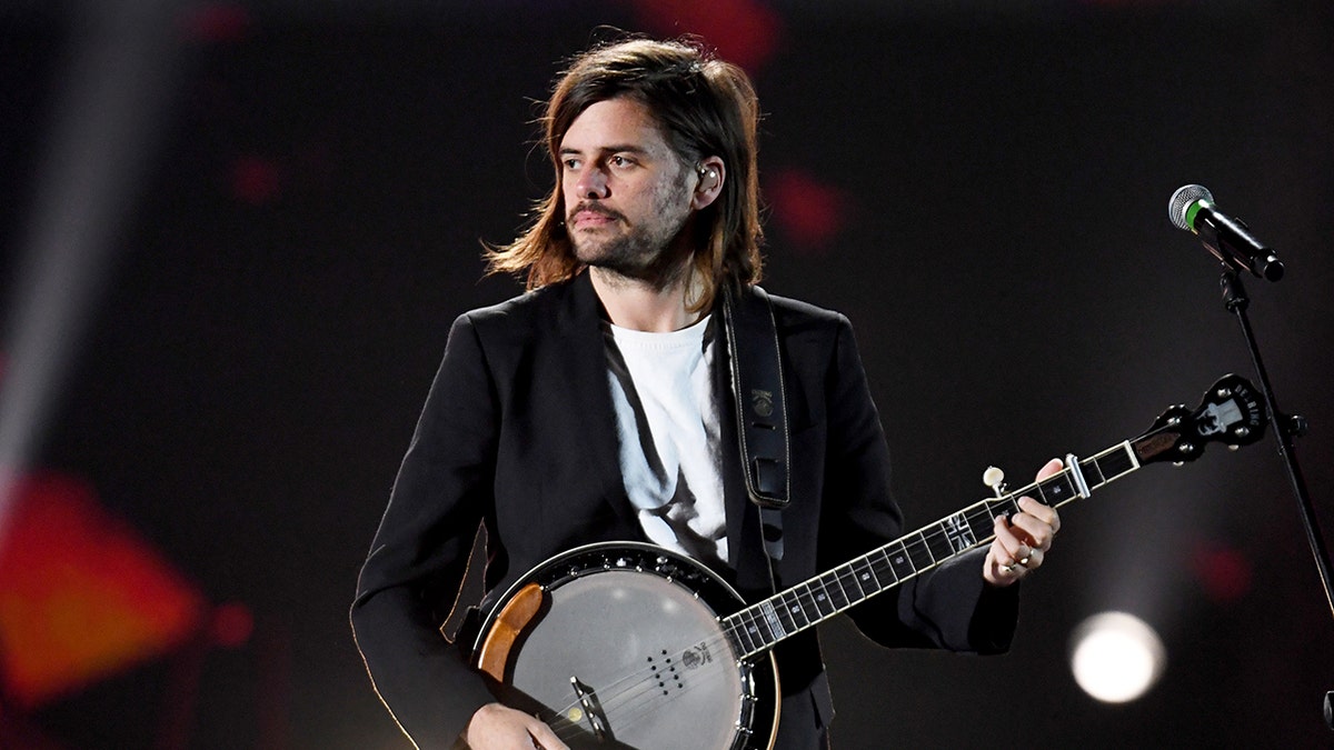 Winston Marshall