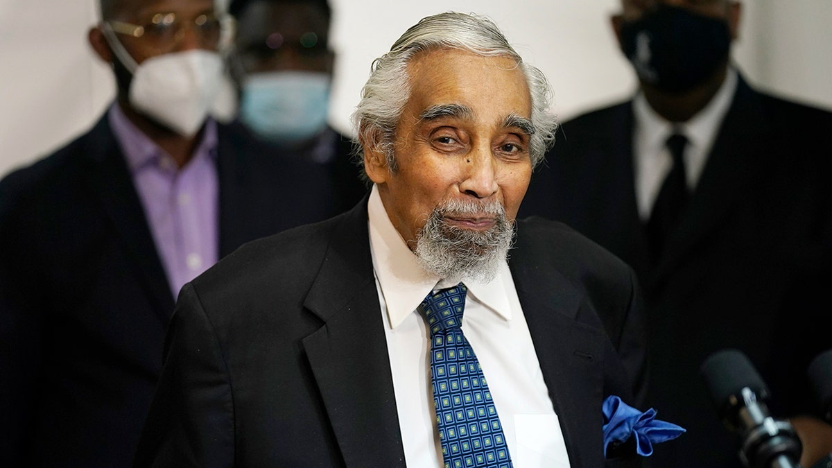 Former Congressmen Charles Rangel makes a speech