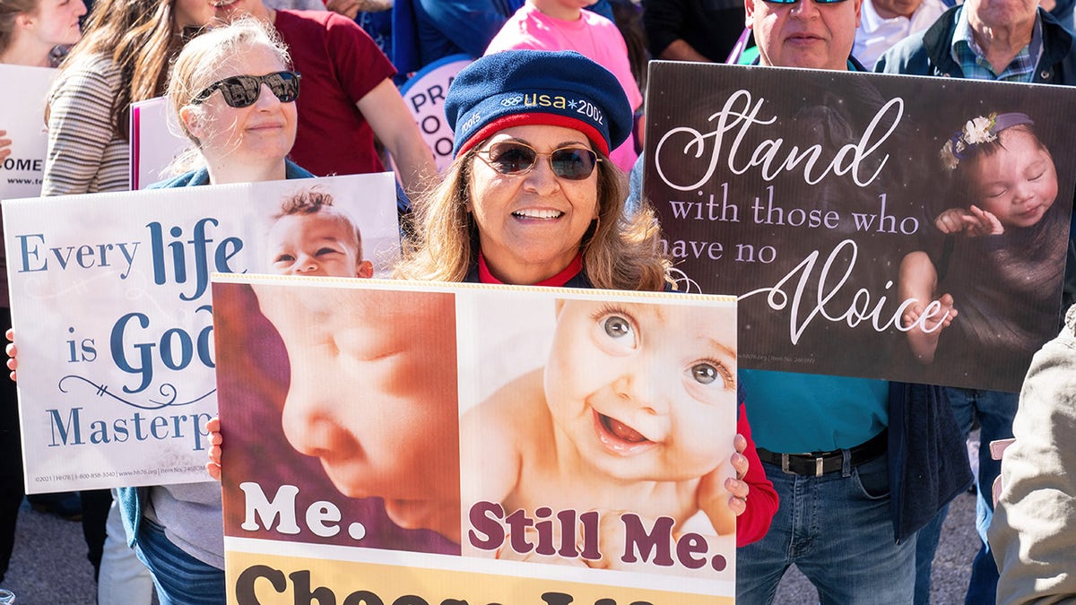 pro-life demonstrators