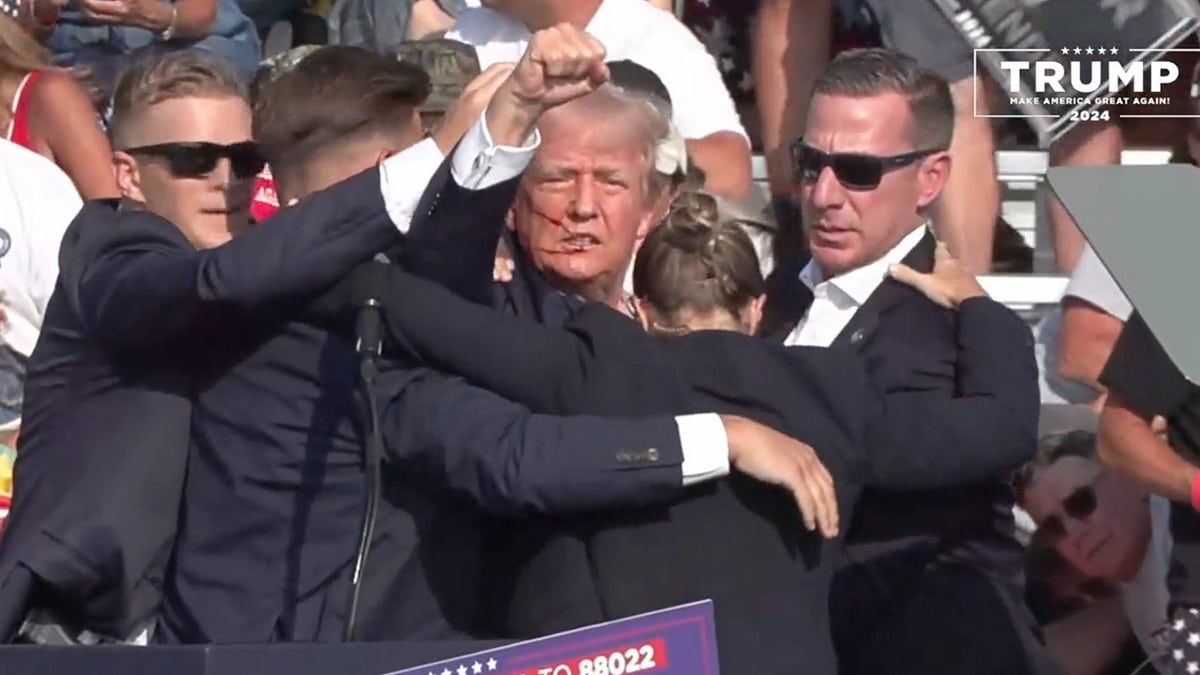 Trump pumps fist at Pennsylvania rally