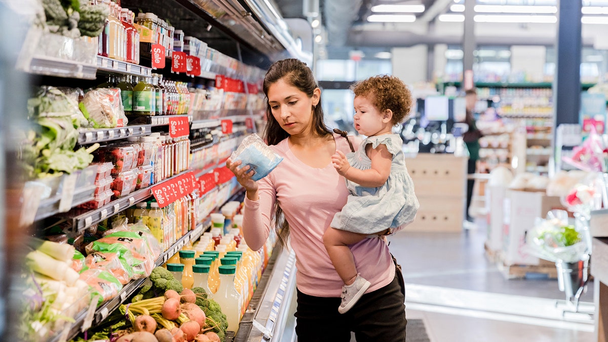 woman grocery shopping