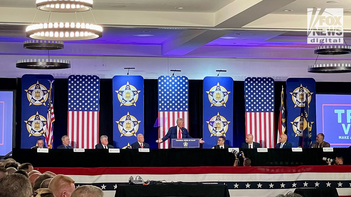 Trump speaks to the FOP