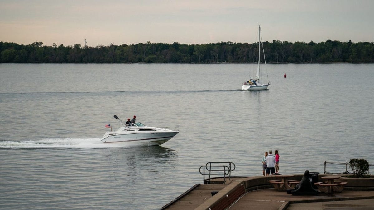 Lake_Erie_boats_PA