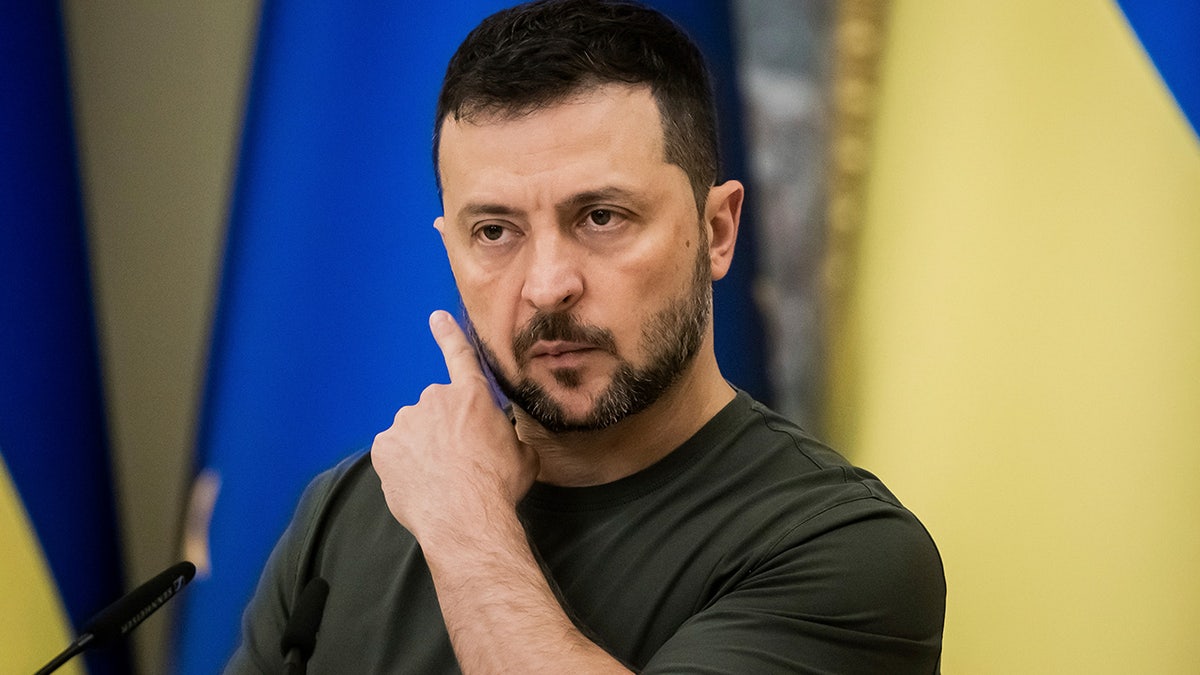 Zelenskyy wearing green