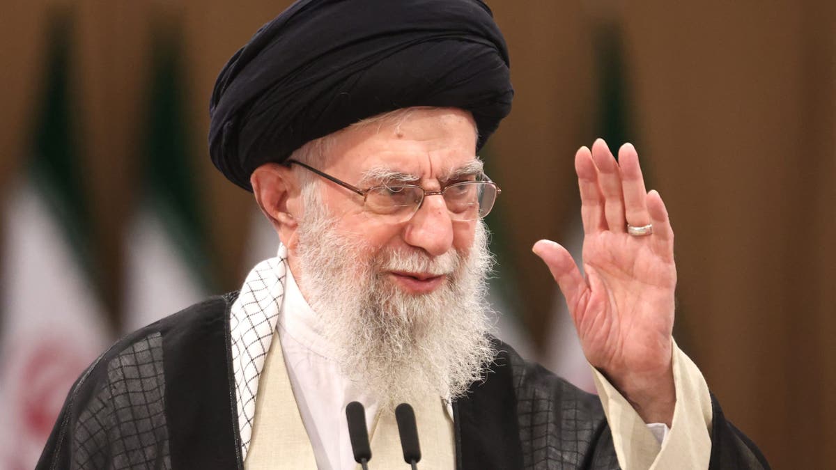 Khamenei waves