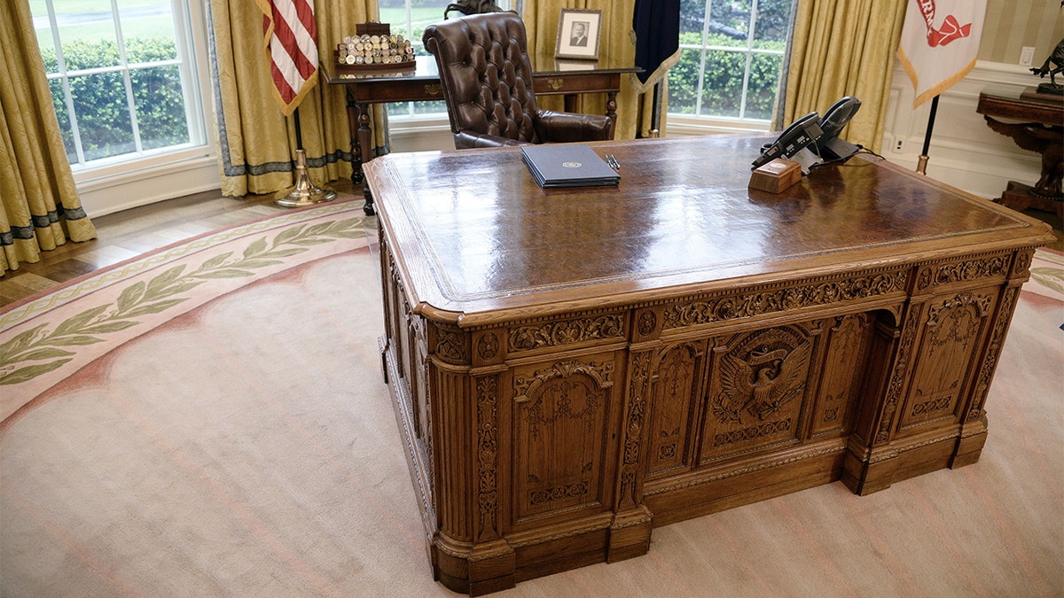 The Resolute Desk in the Oval Office