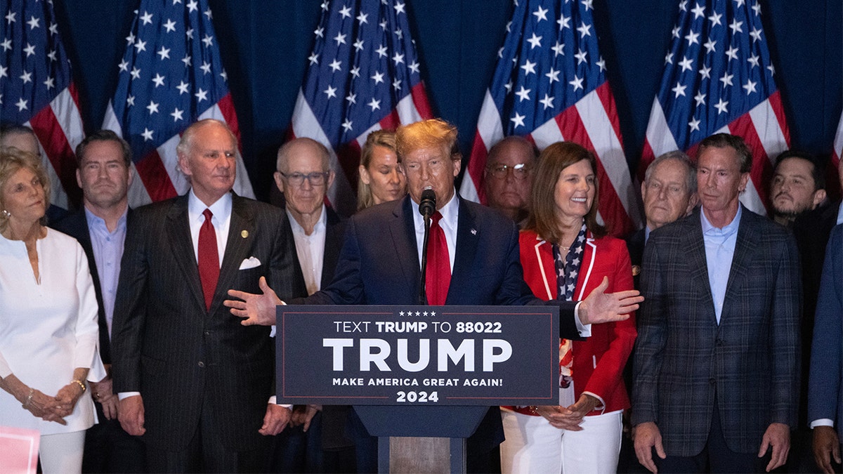 Donald Trump at podium in South Carolina on primary night