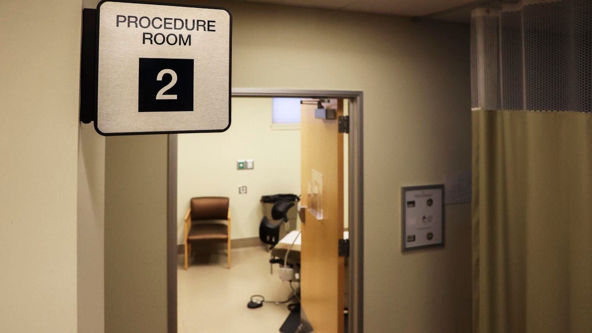 Abortion clinic procedure room