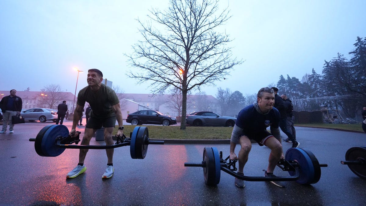 Hegseth does dead lifts with US troops in Germany