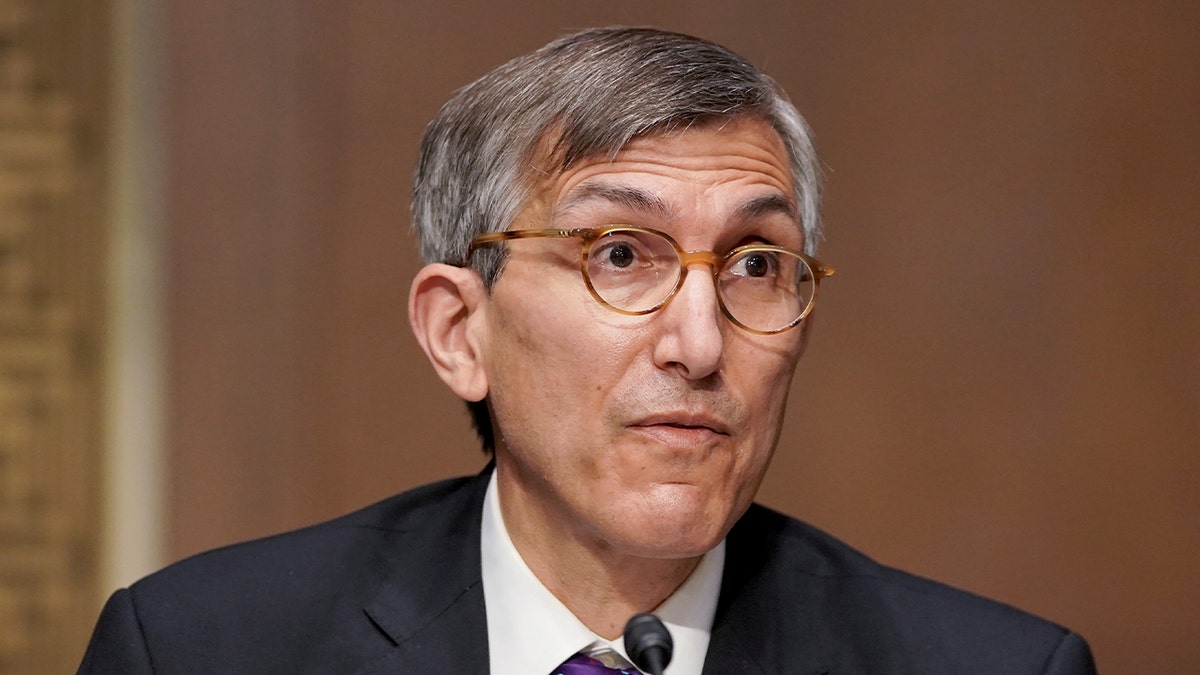Dr. Peter Marks