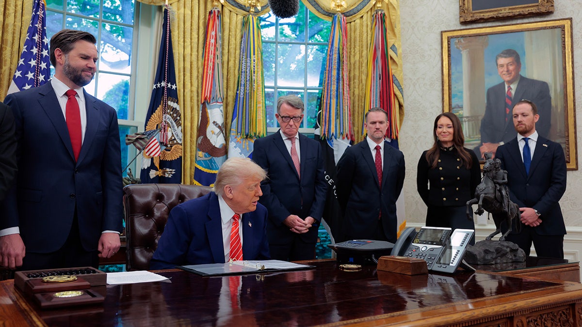 UK PM Starmer calls into White House