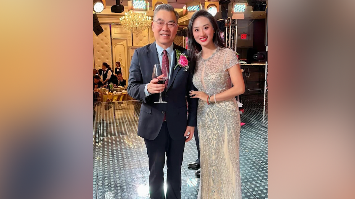 Linda Wang and Huang Ping