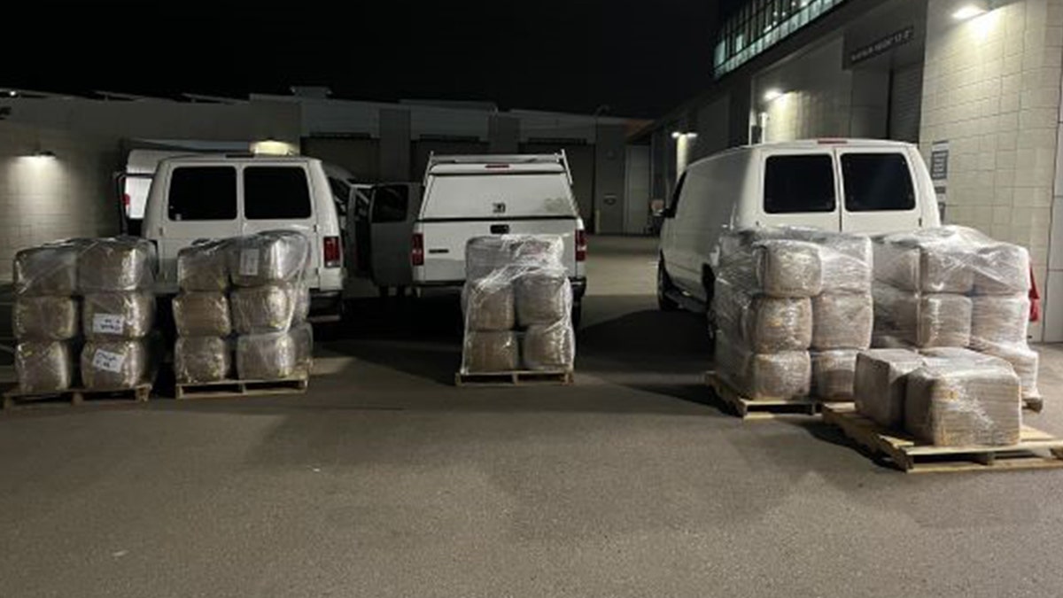 meth on palettes behind vans