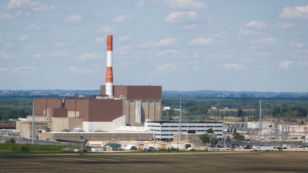 power plant in Illinois