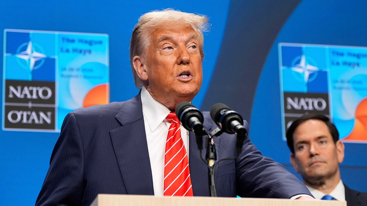 Rubio next to Trump at NATO presser