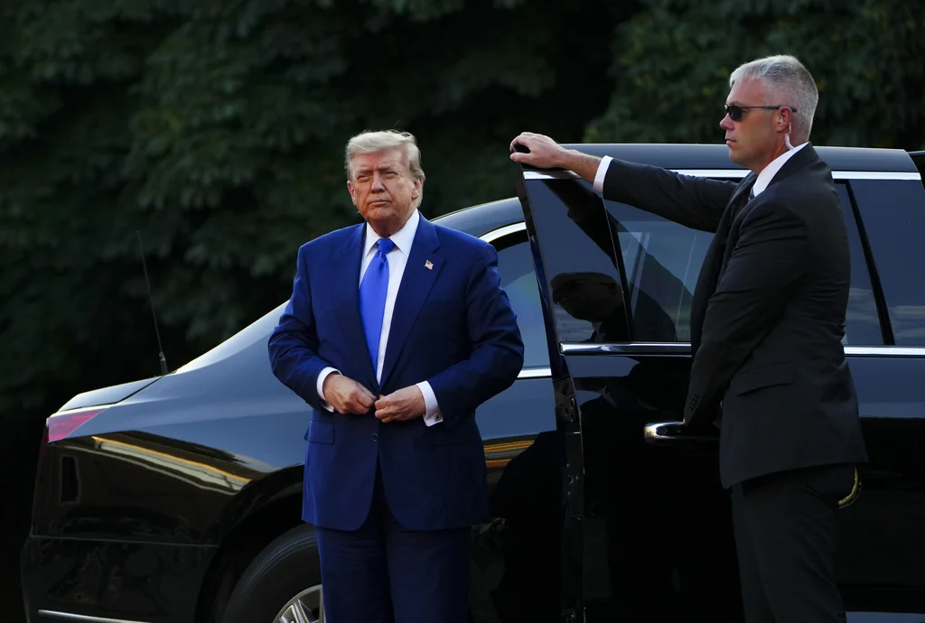 President Donald Trump arrives for a formal dinner at the Huis Ten Bosch Palace during the NATO Summit in The Hauge, Netherlands on Tuesday, June 24, 2025. (Sean Kilpatrick/The Canadian Press via AP)