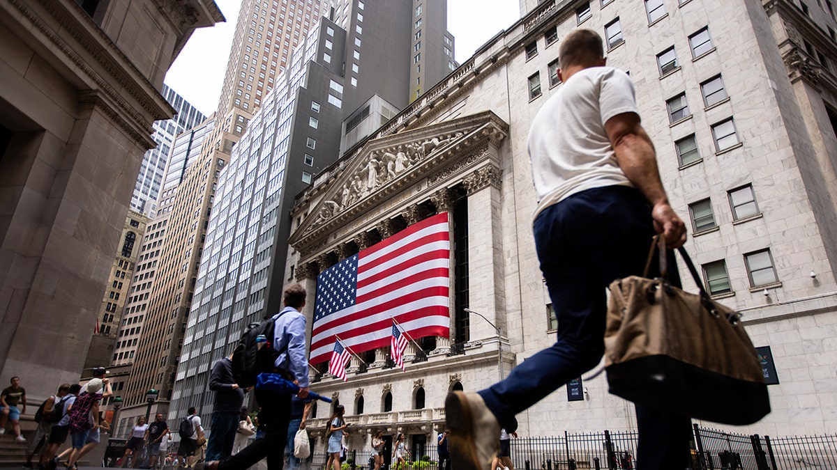 NYSE stock exchange exterior