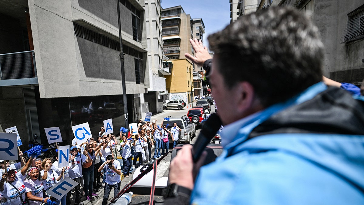 Venezuelan mayor speaks to supporters