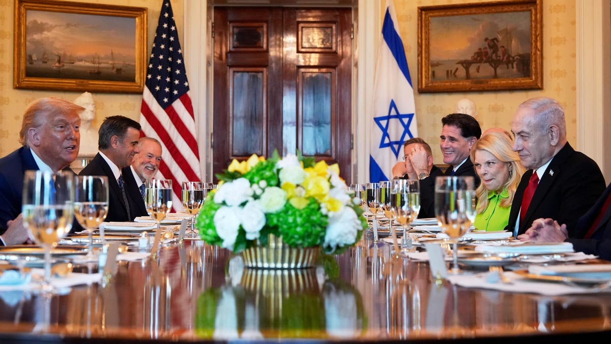 Trump meets Netanyahu