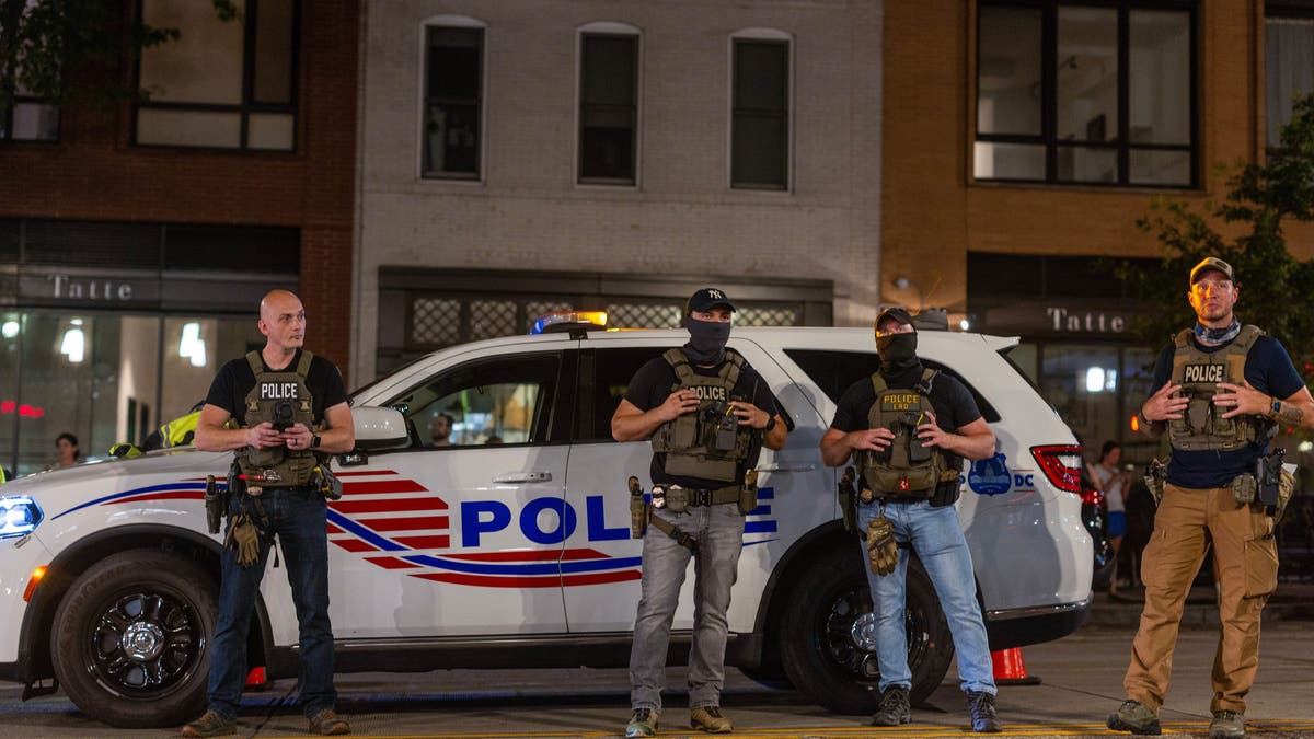 D.C. officers at a checkpoint amid Trump's crime crackdown