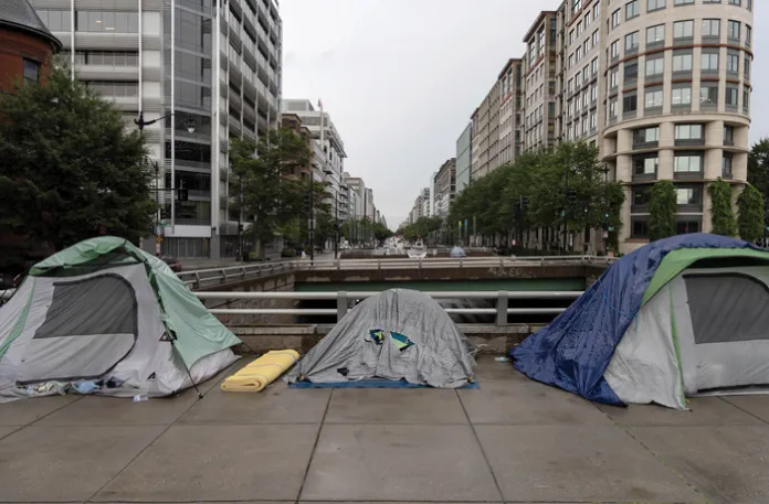 A homeless encampment on K Street on Aug. 13. (Graeme Jennings/Washington Examiner)