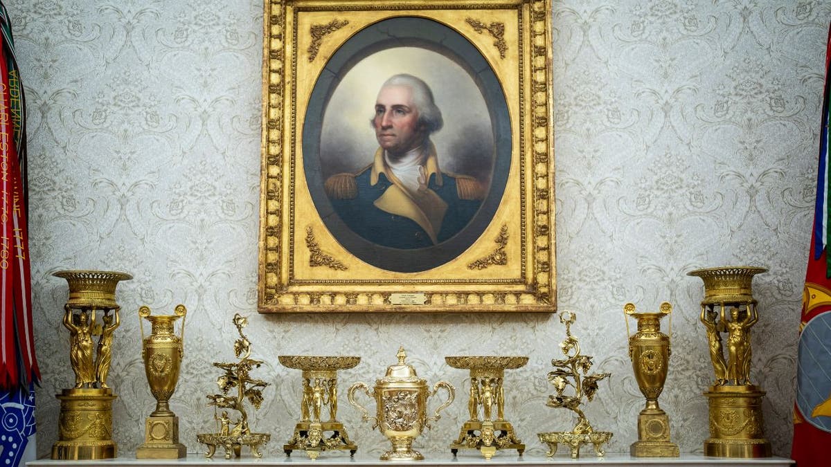 Trump's Oval Office fire place