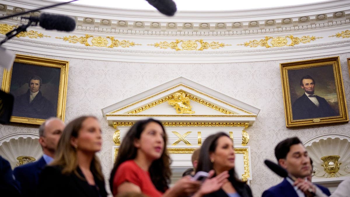 Gold details added to the Trump Oval Office