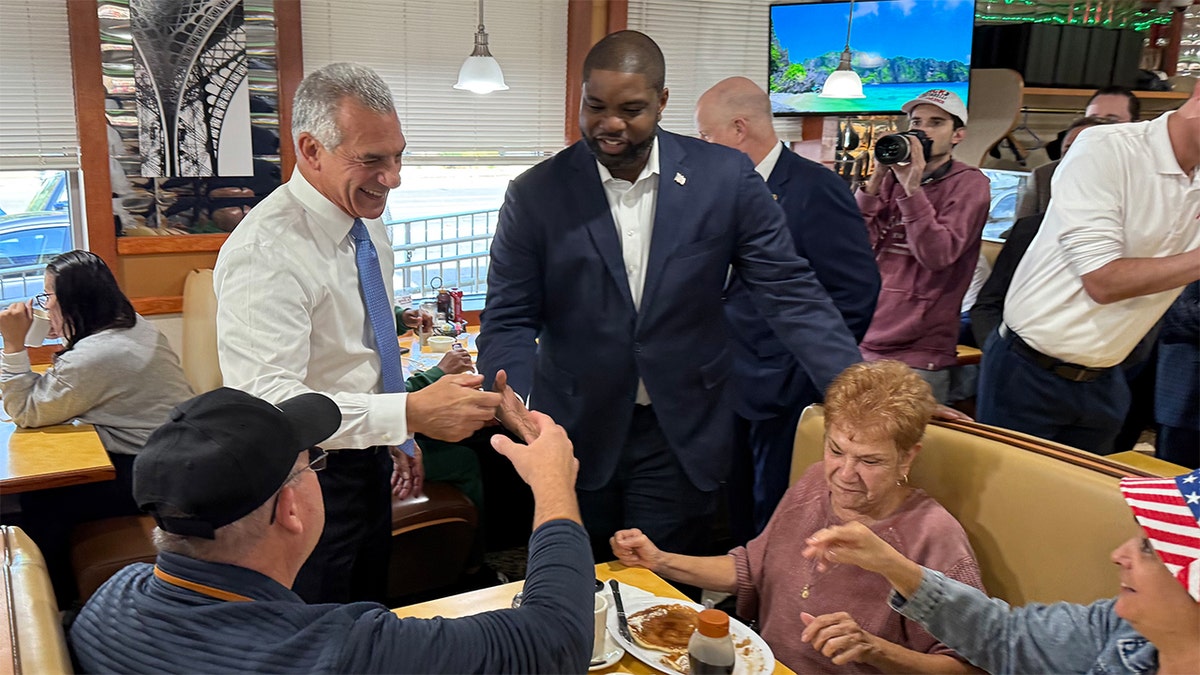 Jack Ciattarelli and Byron Donalds at a New Jersey diner
