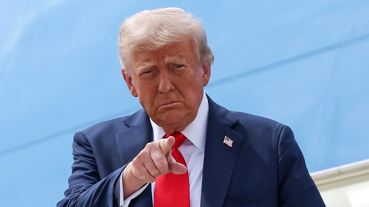 President Donald Trump pointing his finger.