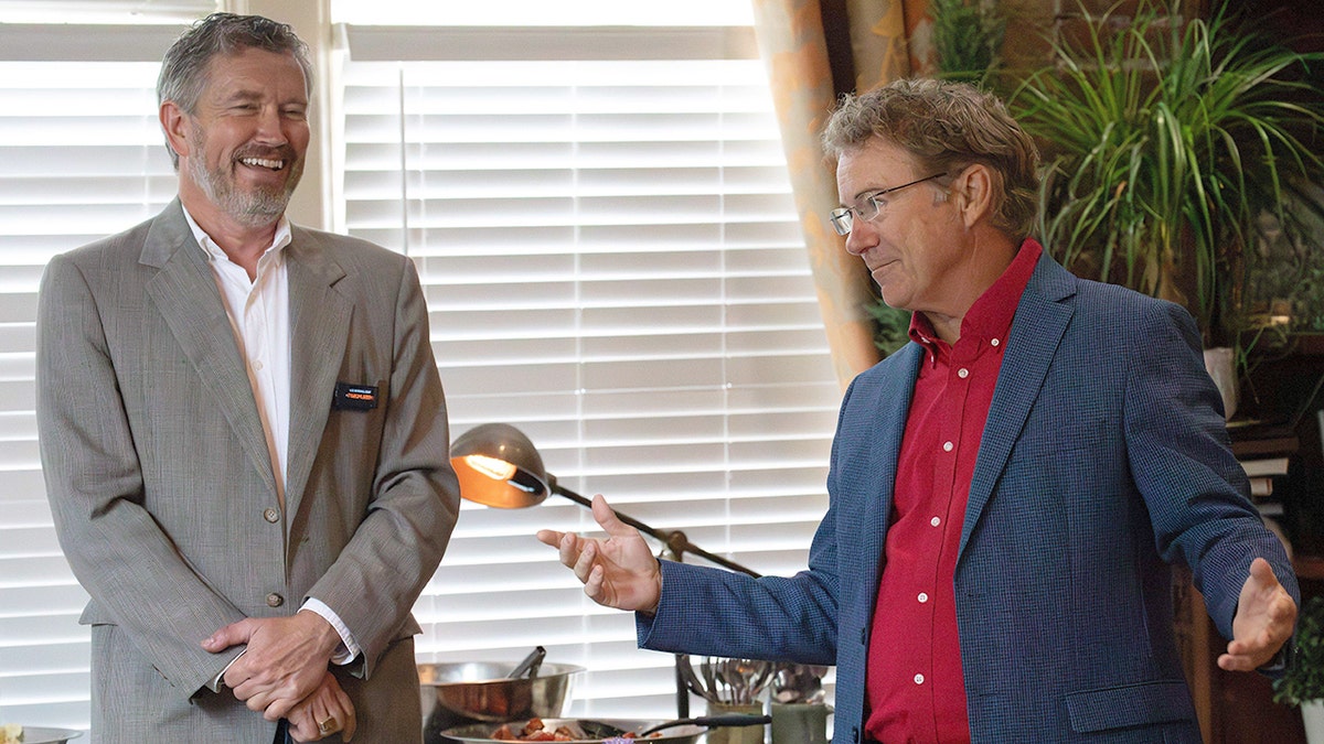 Rep. Thomas Massie (left) and Sen. Rand Paul (right)