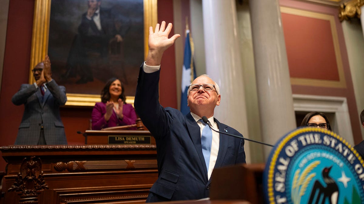 Walz waves and smiles at state of the state address